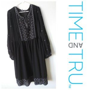 XL 16-18 dress